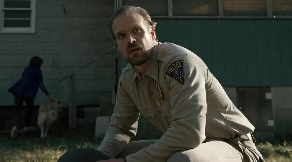 дэвид харбор джим хоппер. дэвид харбор очень странные. дэвид харбор кадры. дэвид харбор джим хоппер. очень странные дела сериал дэвид харбор.