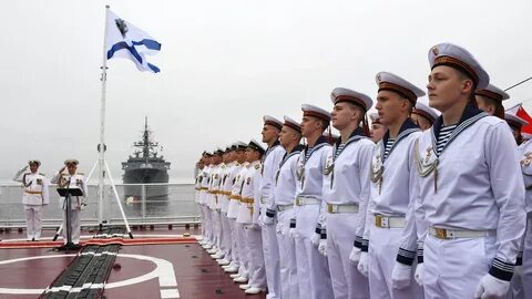 Сколько лет морскому флоту