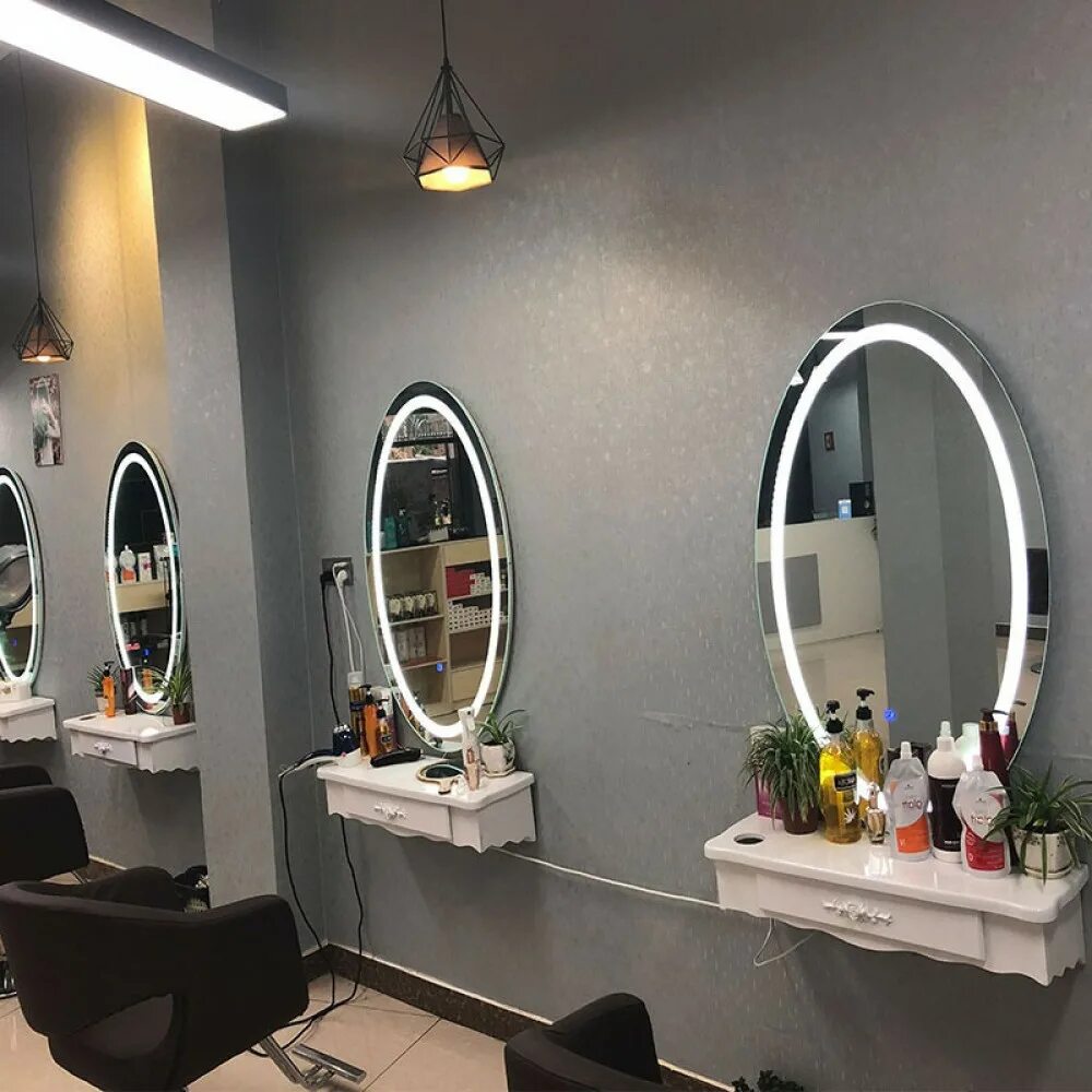 Зеркало для салона красоты. Зеркала для парикмахерских и салонов красоты. Зеркало для парикмахера. Парикмахерское зеркало с подсветкой.