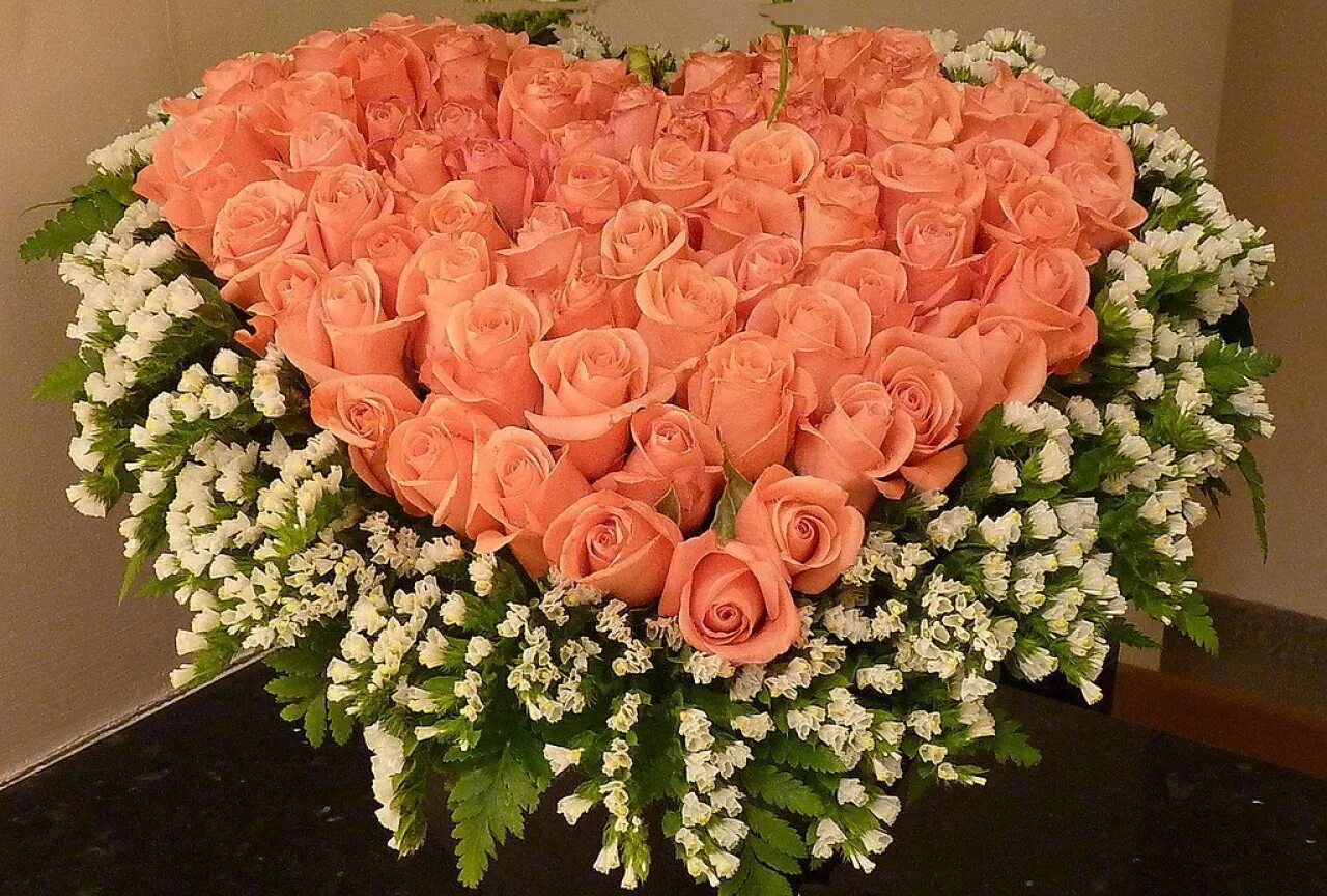 С днем рождения огромные розы. Красивый букет. Букет шикарный. Огромный букет цветов. Красивые большие букеты.