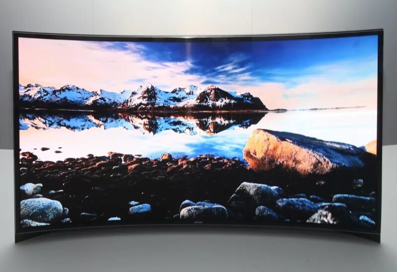 Изогнутый телевизор самсунг 55. Телевизоры самсунг OLED 55. Телевизор Samsung 2013. Выпуклый телевизор.