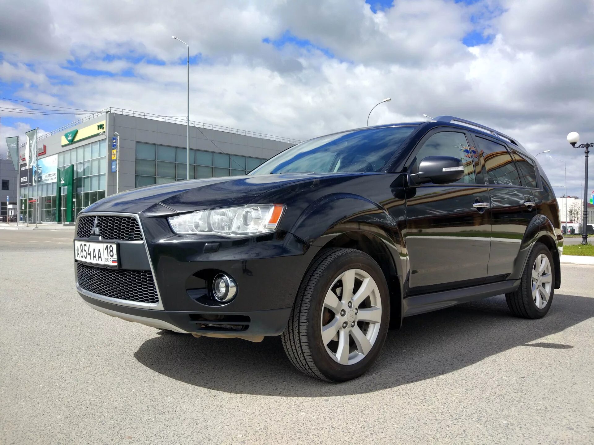 Mitsubishi outlander xl передние