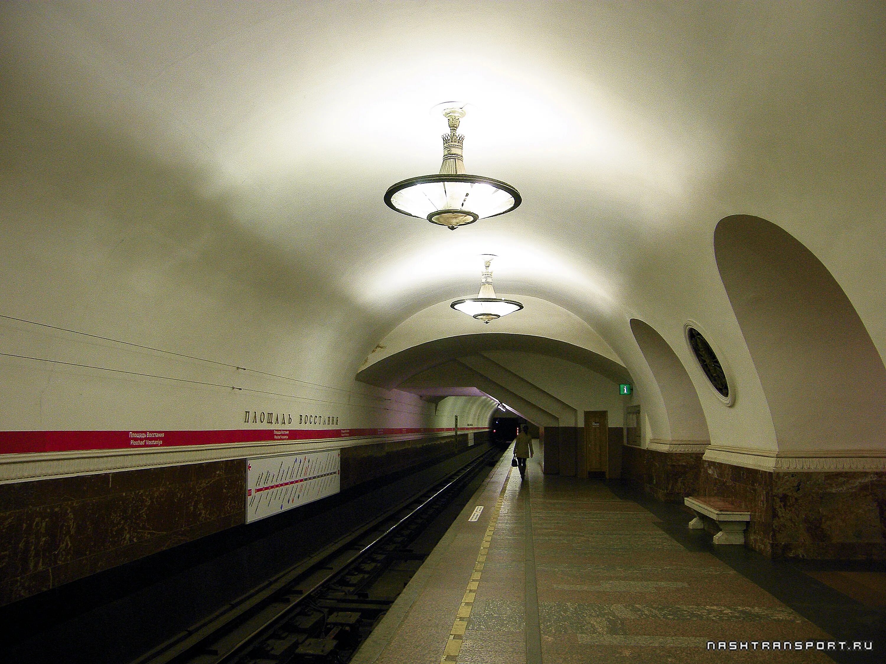 Станция метро площадь Восстания Санкт-Петербург. Площадь Восстания метро. Станция метро площадь Восстания. Площадь Восстания метро СПБ.