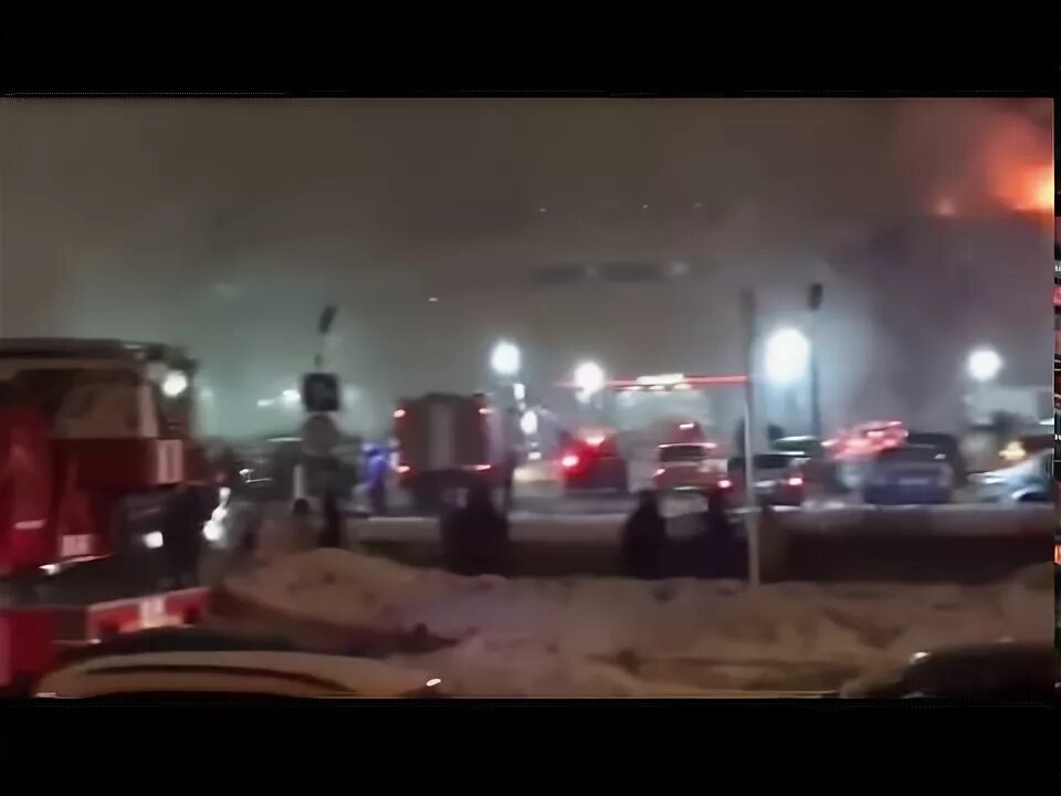 Пожар в тц рио. Рио на дмитровке пожар. Пожар в рио на юго западе. Пожар в тц рио. Пожар в рио на юго западе.