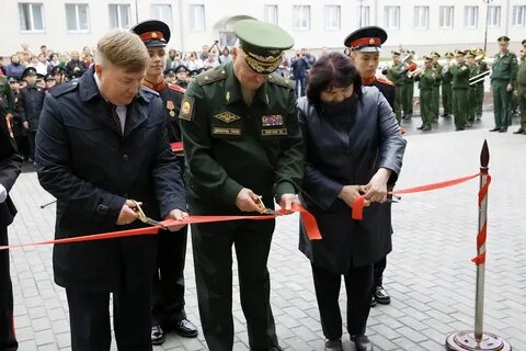 Суворовское училище открыли