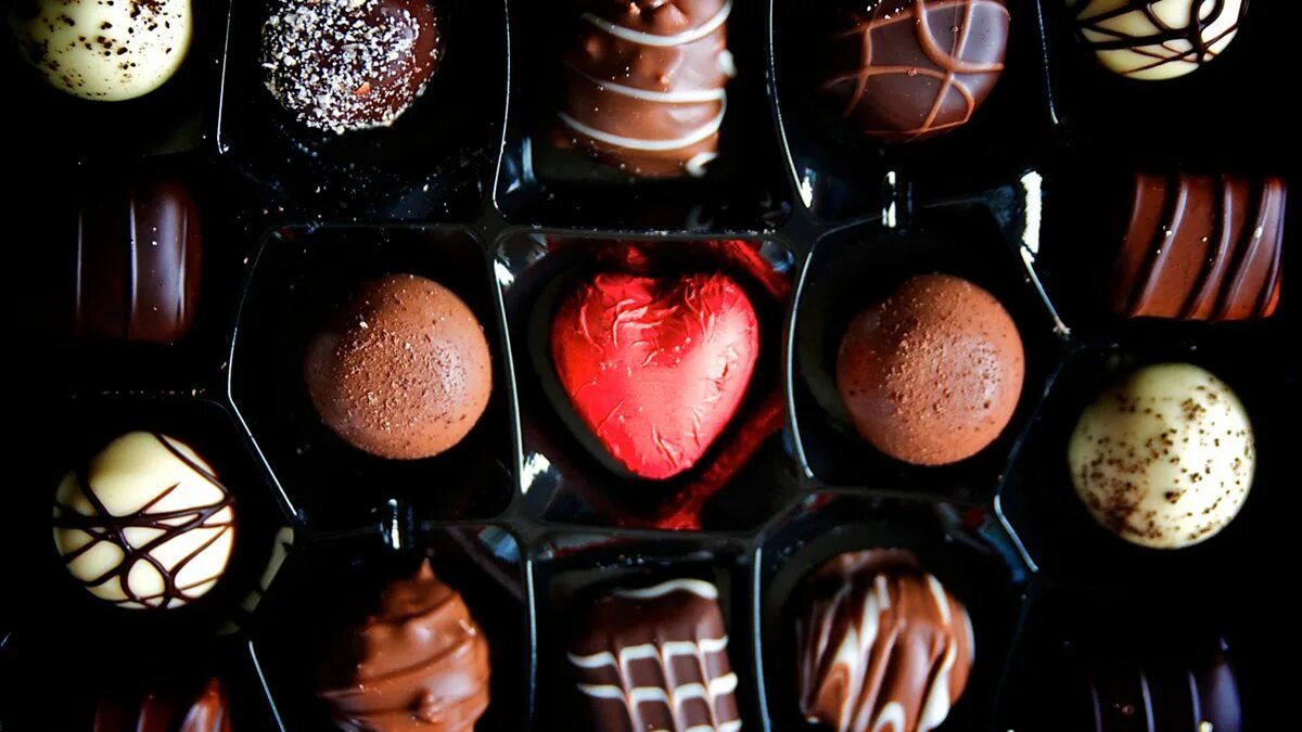 Like a box of chocolates. Вселенная романтика шоколад. chocolate box. шоколад как афродизиак. the box.