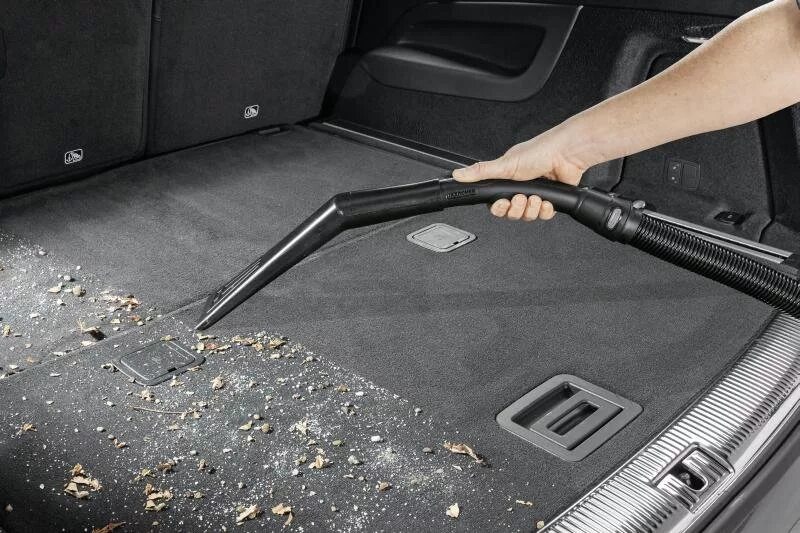 Химчистка пола автомобиля. Bissell 3624. Пылесос салона автомобиля. Где пропылесосить машину. Уборка салона автомобиля.