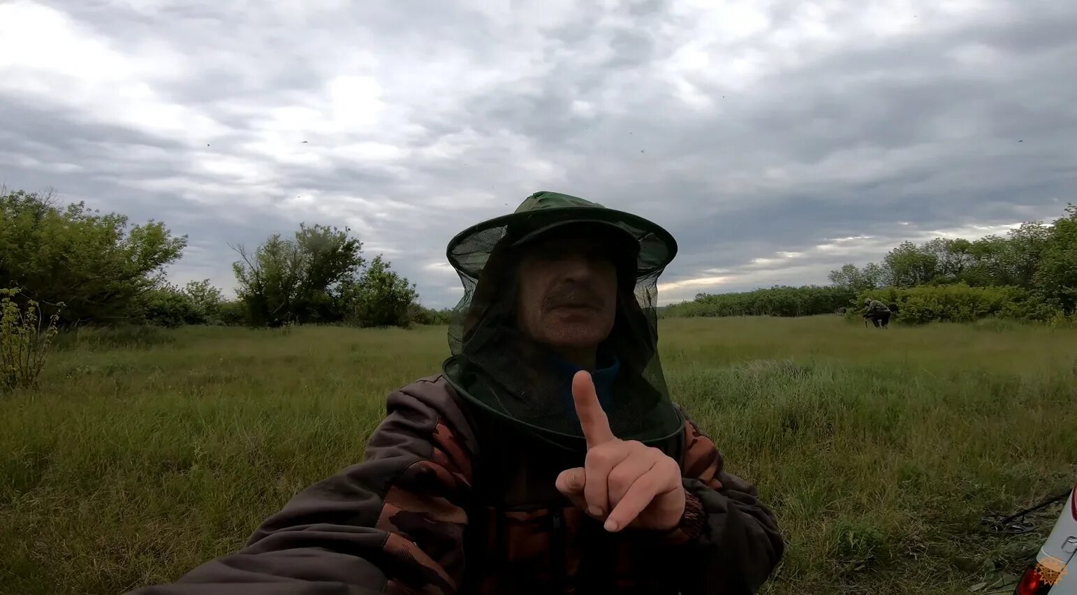 Кладоискатели с металлоискателем. Нова коп. Металлоискатель для монет. Нова коп. Кевин бейкон 2021.