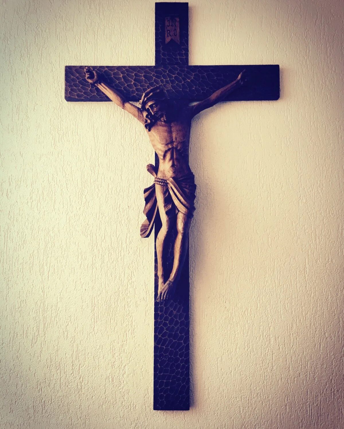 Диего веласкес christ crucified. Распятие шисти. Распятие шисти. Иисус христос на кресте распятый картина. Распятие шисти.
