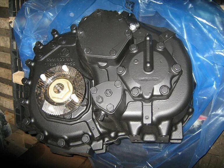 Раздаточная коробка КАМАЗ ZF vg1600/300. Раздаточная коробка ZF VG 2000/396. Раздаточная коробка КАМАЗ 6522. Раздатка ZF КАМАЗ 6522.