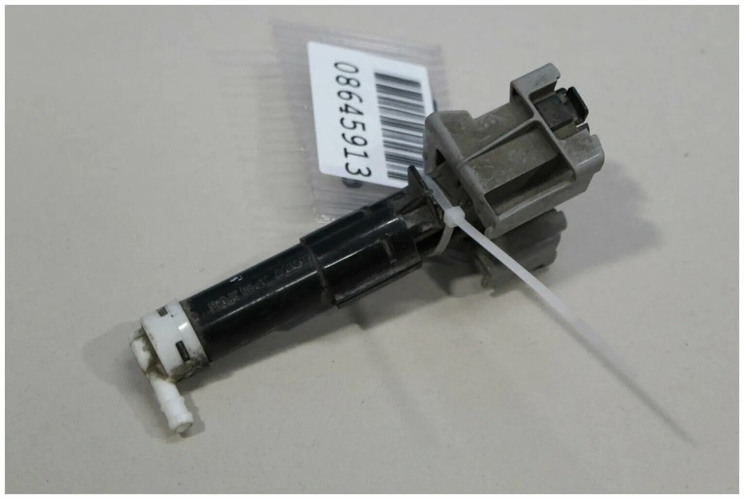 Форсунки омывателя мазда 3 bl. Омыватель фар мазда сх5. Омыватель фар мазда 6 gj. Форсунка фар мазда. Mazda cx 9 2016-2021 форсунка омывателя.