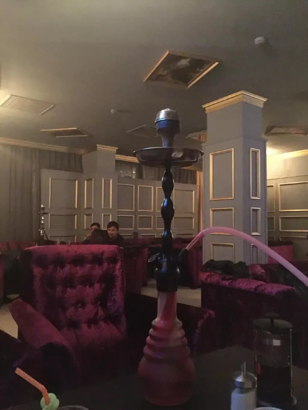 Кальянная ресторан. Nuahule smoke краснодар. Hookah краснодар. Чаплин лаундж краснодар. Лаунж бар краснодар.