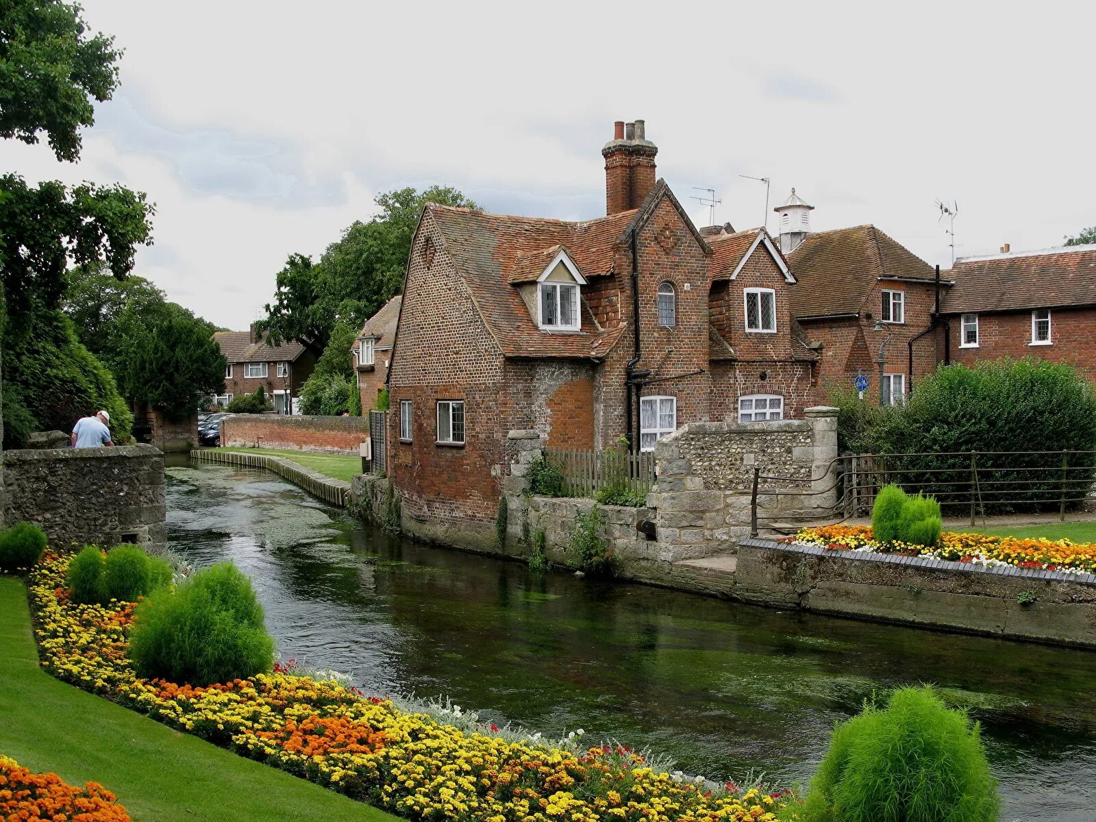 Uk candece. Великобритания Canterbury. Графство Кент Англия. Графство Кент Англия деревня. Кентербери город.