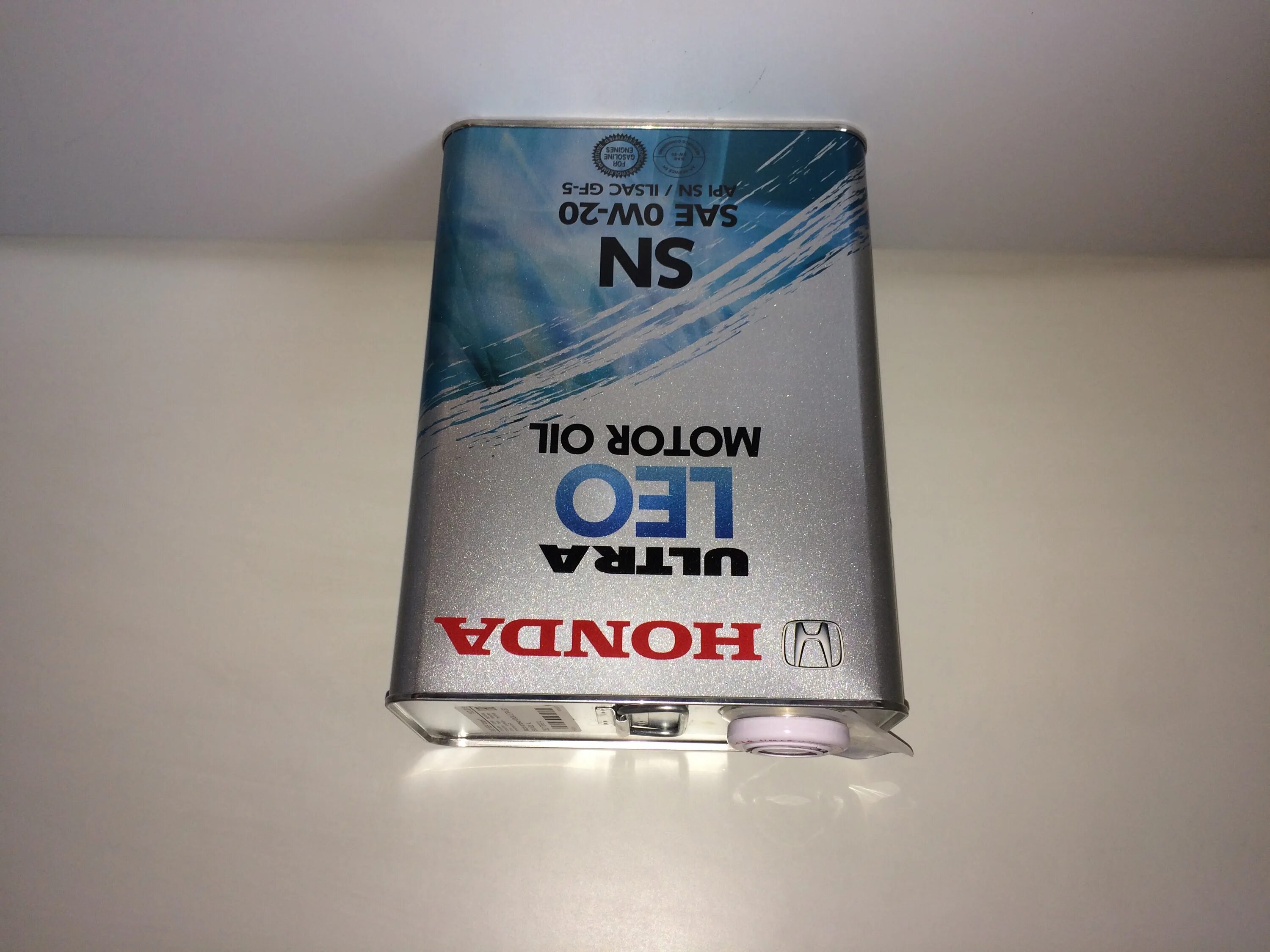 Масло honda leo. Honda Ultra Leo 0w20. Honda Ultra Leo 0w20 SN. 0821799974 - Honda Ultra Leo 0w-20 4l. Honda Ultra Leo 0w20 SN 4 Л.