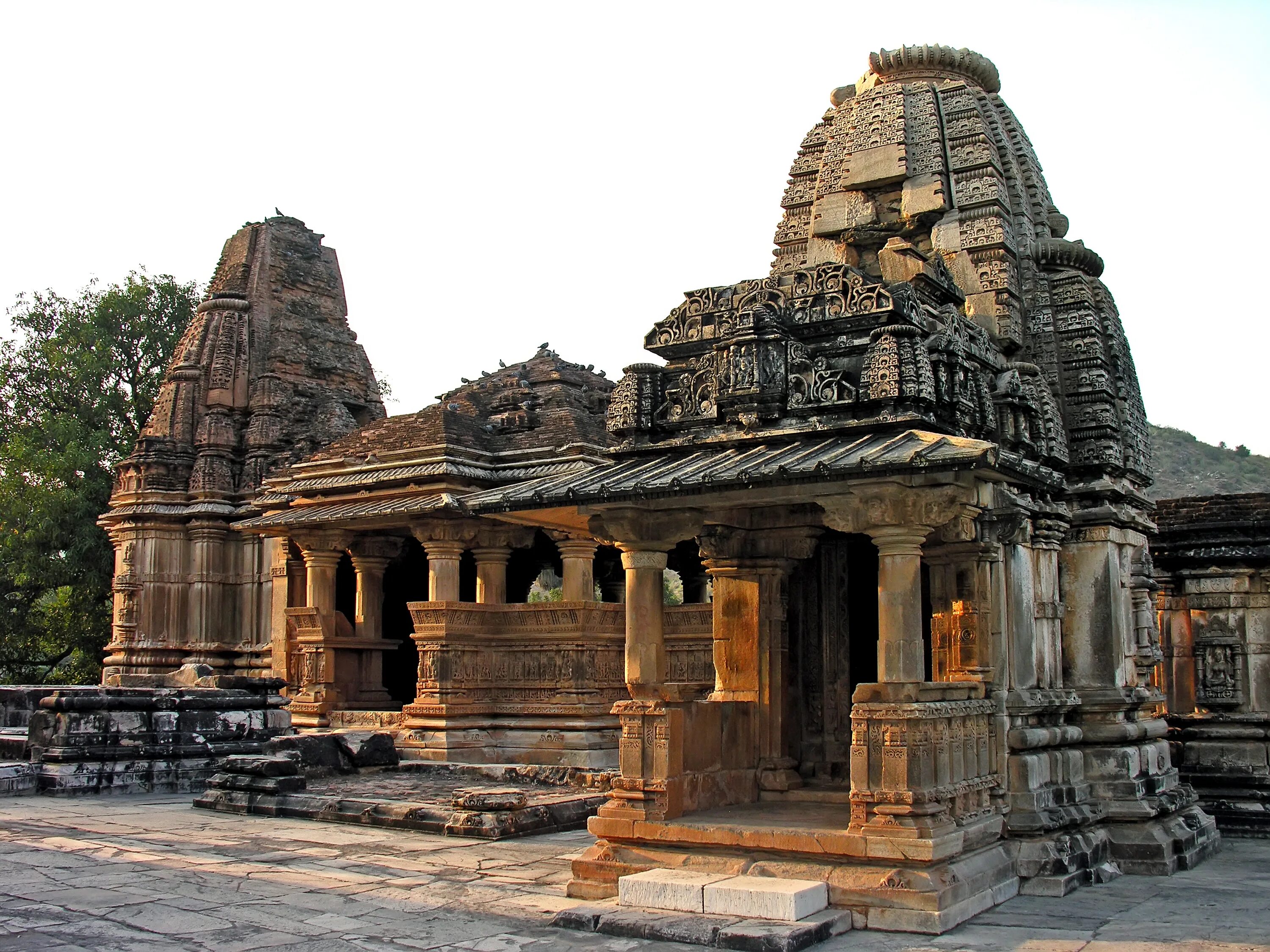 Храм temple. Храм Эклингджи Индия. Храм Шивы Карнатака. Храм Лингараджа в Бхубанешваре. Храм Шивы Раджастан.