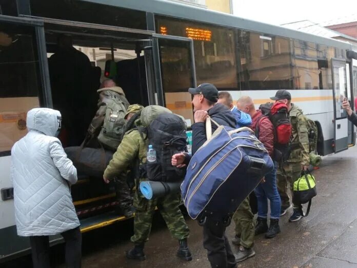 Служба общественного транспорта. Мобилизация в Коломне. Мобилизация автобус. Военкомат Коломна. Военный долг.