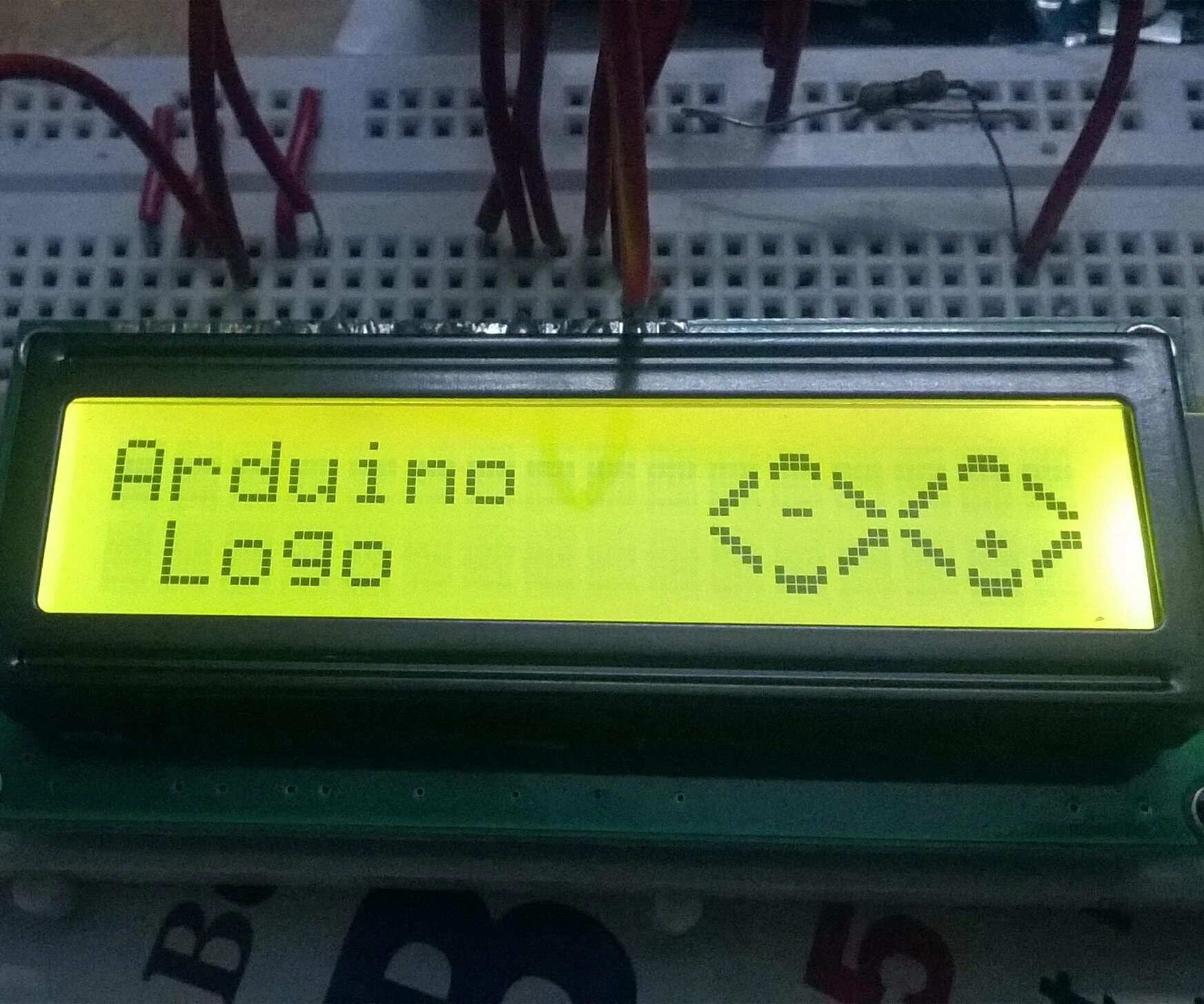 Lcd символы. Arduino lcd 1602 logo. знакогенератор lcd 2004. lcd 1602 symbols. свои символы на lcd 1602.