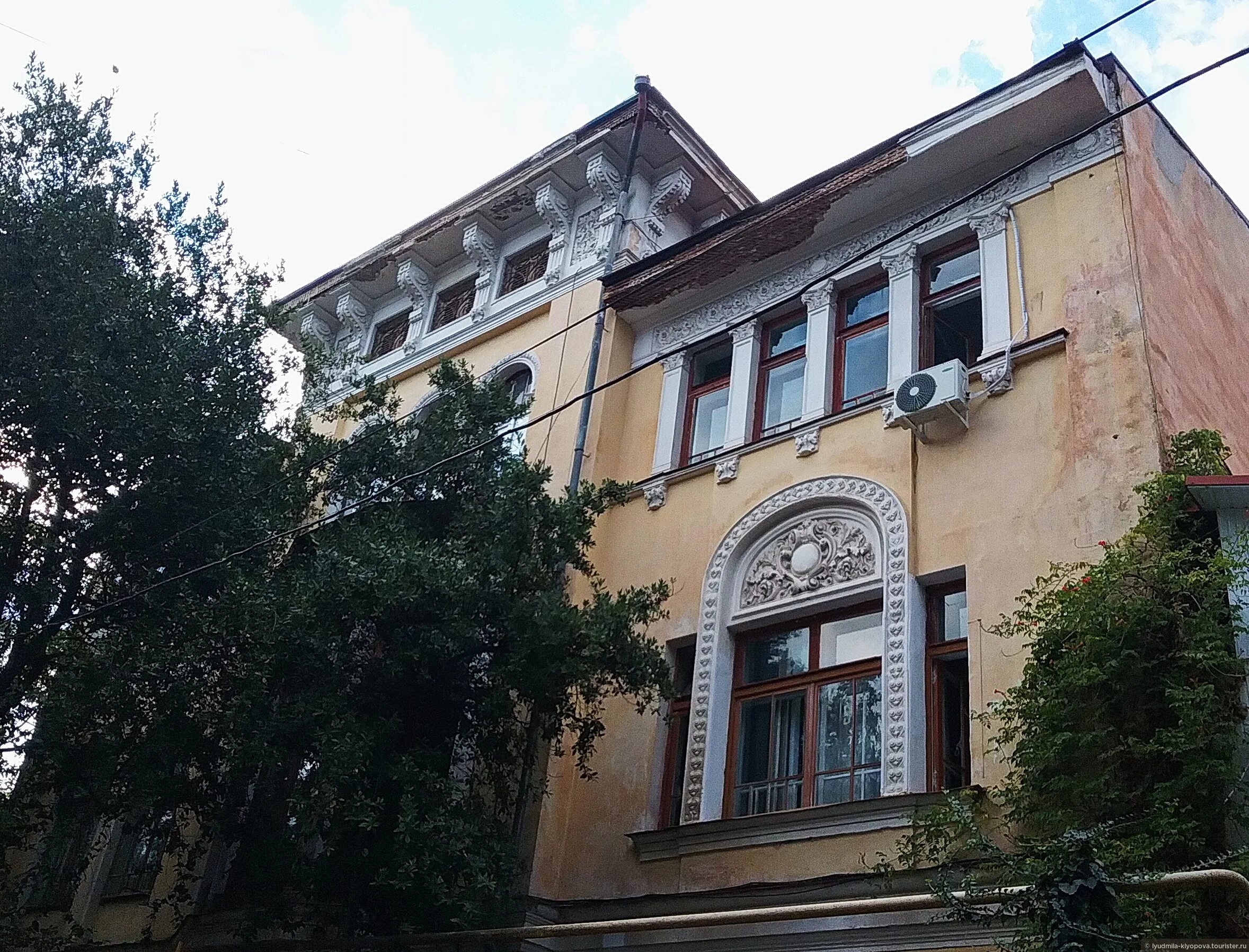 небучина терапевт ялта. гимназия имени чехова ялта. больница альтшуллера в ялте пер потемкинский, 3. васильева.