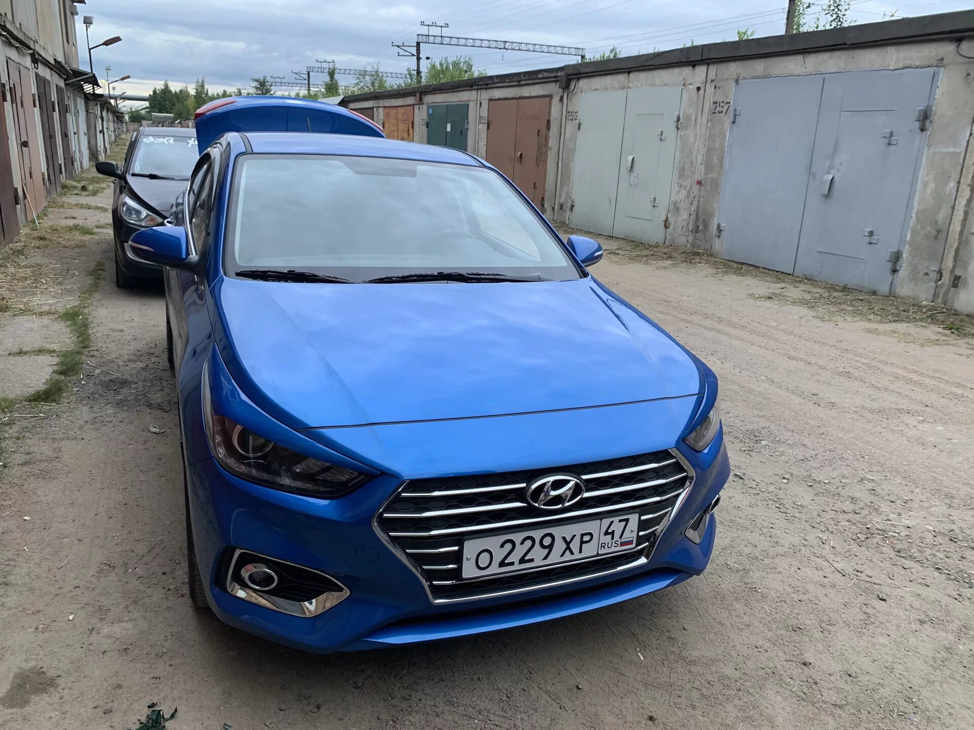 Солярис 2 2017. Hyundai Solaris 2 реснички. Реснички Солярис 2. Реснички Солярис 2017. Солярис 2 дорестайлинг.