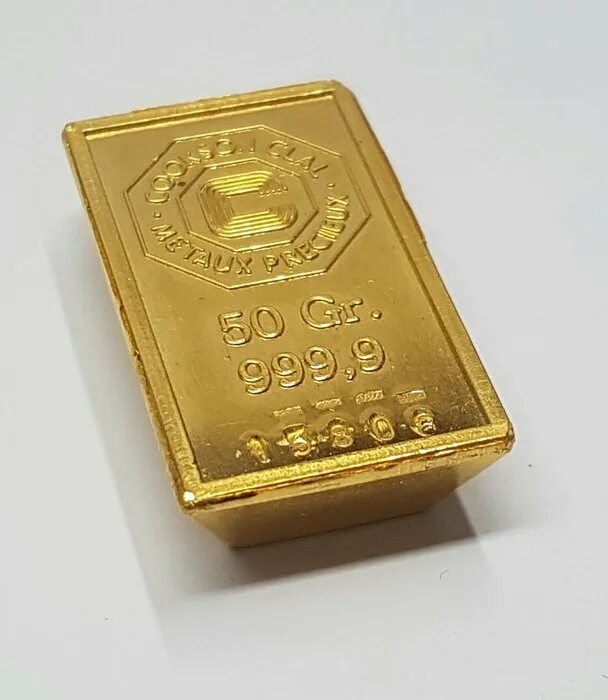 Сколько стоит 1 грамм золота 999 проба. 10 Граммовый слиток золота. Слиток золота 50 гр. Слиток золота 10 грамм. Швейцарский слиток 999.0 пробы.