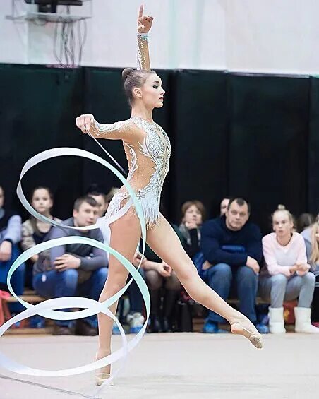 Саша семенова художественная гимнастика. Саша семенова. Саша семенова. Саша семенова художественная гимнастика. Саша семенова художественная гимнастика.