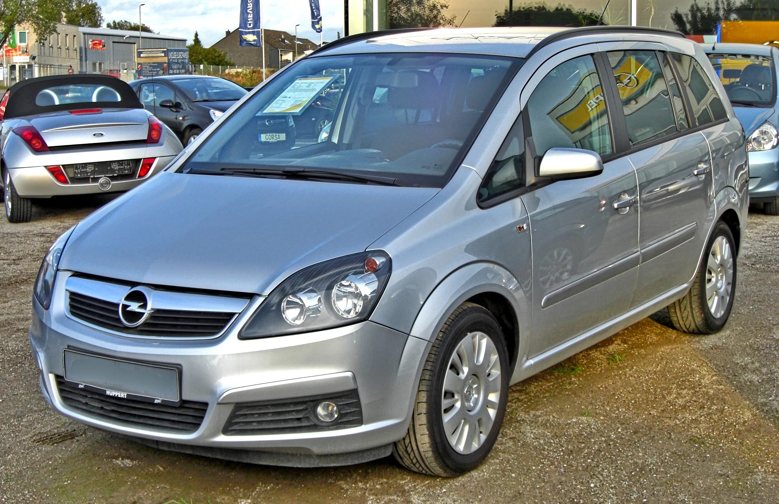 Opel Zafira b. Opel Zafira 2006. Opel Zafira 1. Opel Zafira 2008.