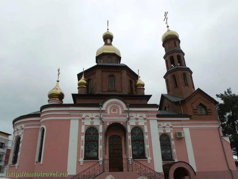 Церковь георгиевск. Ильский храм Свято Никольский. Никольская Церковь Георгиевск. Свято-Никольская Церковь Благовещенск. Свято Никольский храм Мариуполь.