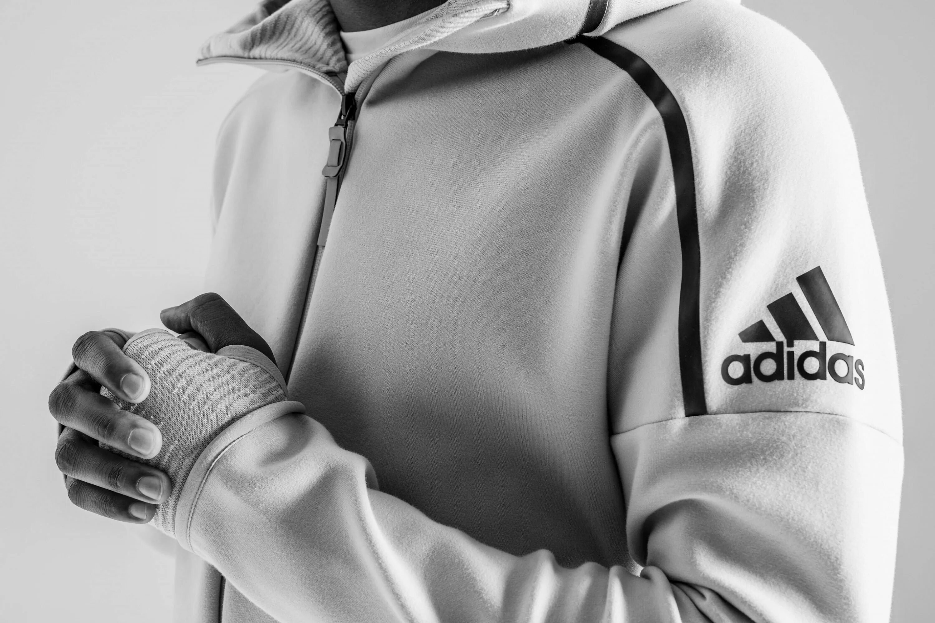 Адидас зне. Худи adidas Athletics. Худи адидас коллекция 2022. Человек в адидасе. Фотография адидас