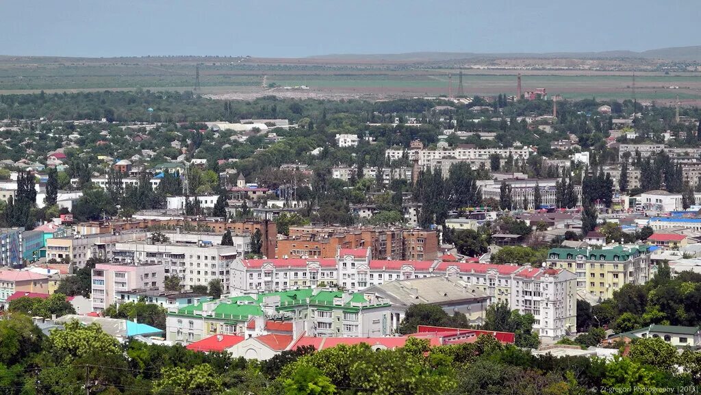 Пляж керчи ротонда. Центр города керчи. Центр города керчи. Керчь центр города. Крым город керчь центр.