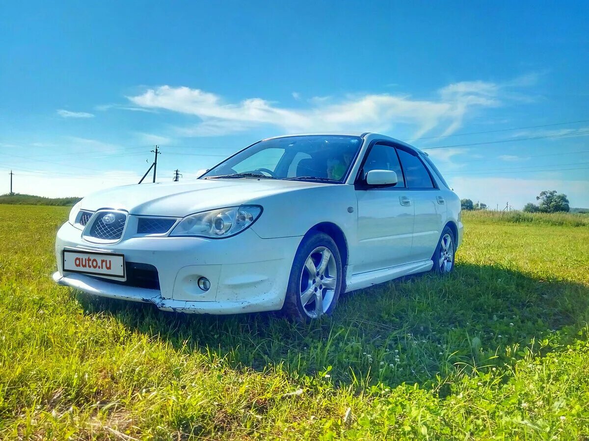Субару белая. Subaru impreza 2005 белая. субару импреза 2005 белая. субару импреза 2 рестайлинг.