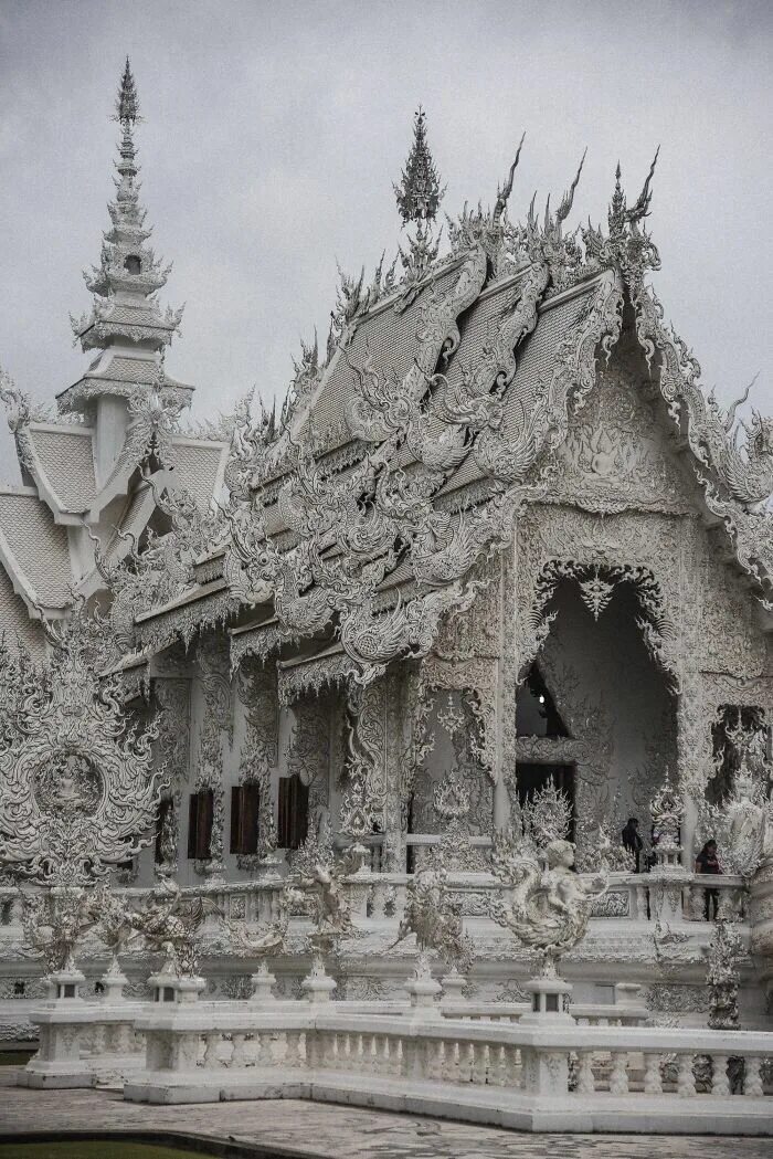 The White Temple in Thailand Buddhist temple, White temple, Temple