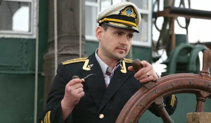 капитаны регистрация. форма капитана дальнего плавания. капитан кабардуков. проект киноуроки в школах. владимир савельев капитан теплохода.