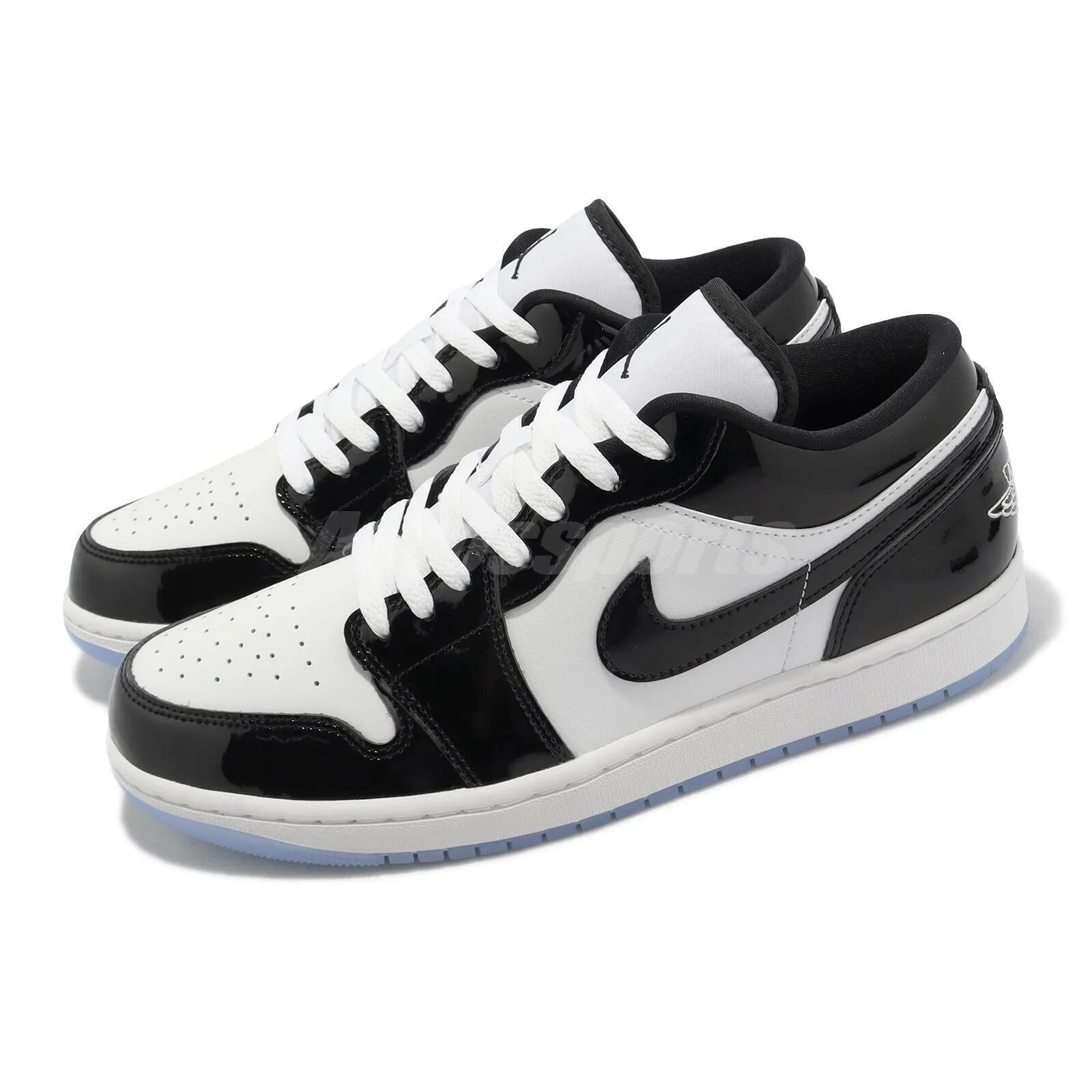 Se низшая. Тонкий айфон. Se низшая. Jordan low 1 se concord. Nike dunk black white 2021.