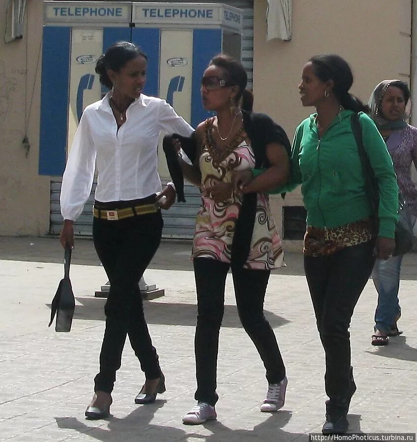 Эритрейцы кто это. Эритрейцы. Эритрея девушки. Эритрейцы внешность. Эритрея жители.