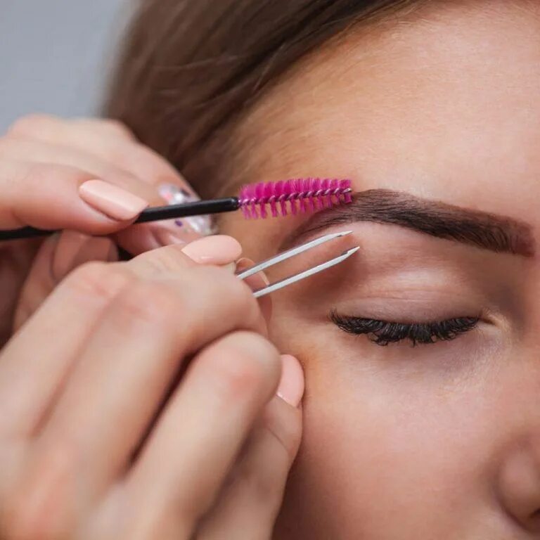 Brow lifting. Коррекция бровей. Окрашивание бровей. Коррекция и окрашивание бровей. Покраска бровей.