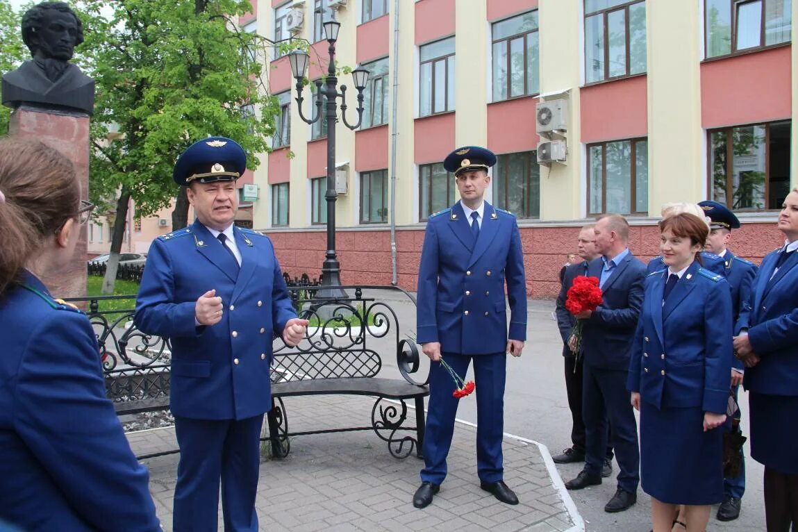 Прокуратура управления городами. Генеральный прокурор возложил цветы. Генеральная прокуратура по Северо-западному Федеральному. Прокуратура возложение цветов. Прокуратура Вологодской области.