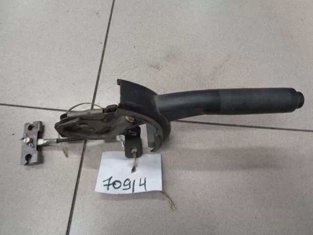 ручник хендай матрикс. рычаг ручника хендай 78. ручник хендай матрикс. ручник хендай матрикс. стояночный тормоз хендай матрикс 2005.