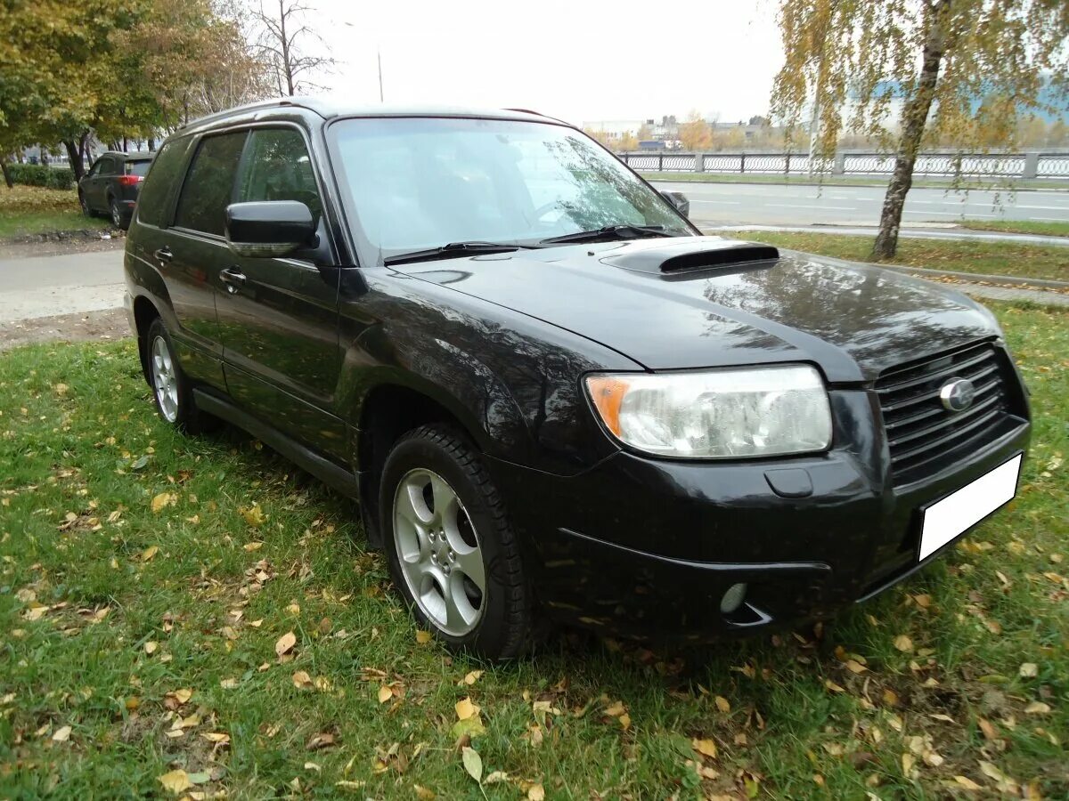 Субару форестер 2008 г. Субару Форестер 2008 черный. Forester 2005-2008 чёрный. Черно красный форик 2008. Субару Форестер на московских номерах.