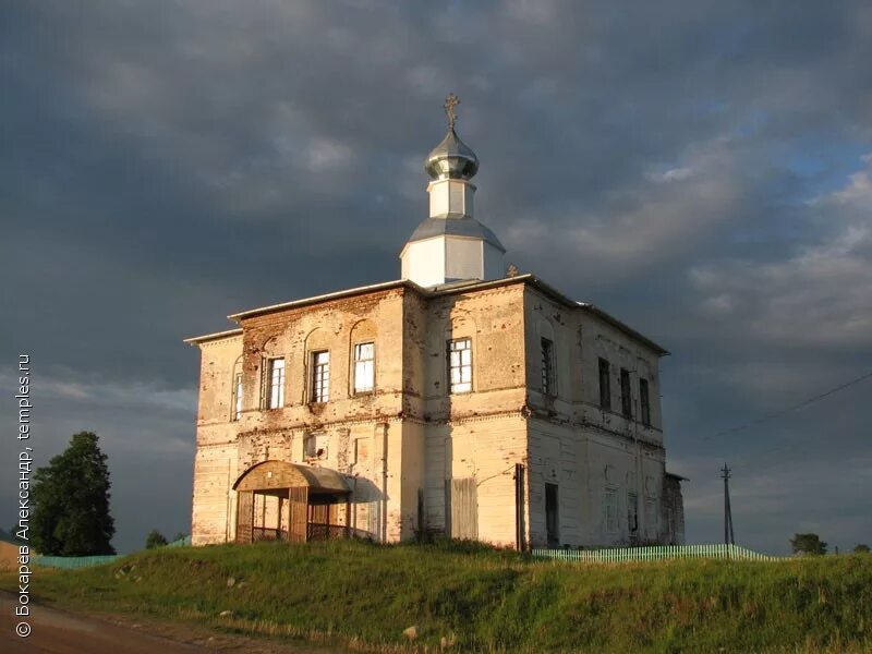 Погода в урусовской. Урусовская Верховажский район Церковь. Урусовская Верховажский район Вологодская область. Деревня Урусовская Верховажский район. Деревня Морозово Верховажского района Вологодской области.