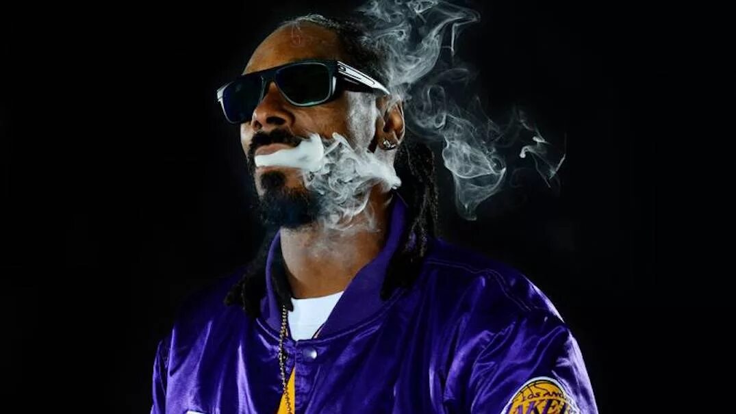 Снуп курил. Снуп дог. Снуп Догга. Snoop Dogg 1995.