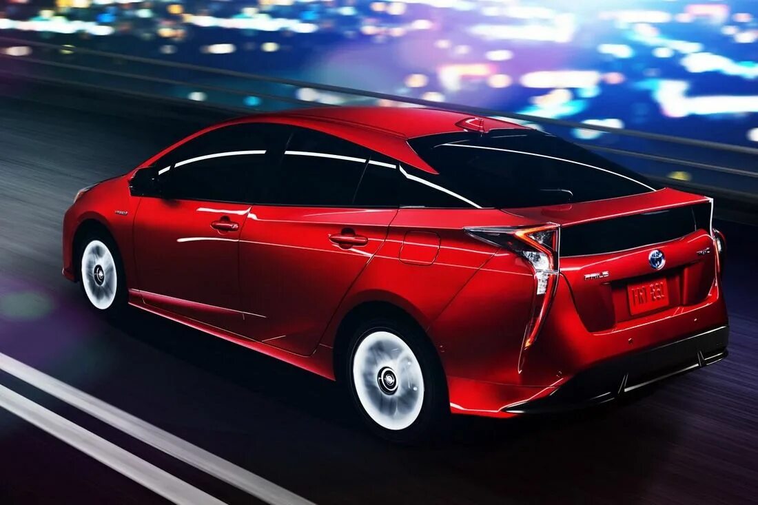 Toyota новые модели. Toyota Приус 2016. Prius Plus 2020. Toyota Prius 2016 New model. Тойота Приус гибрид 2016.