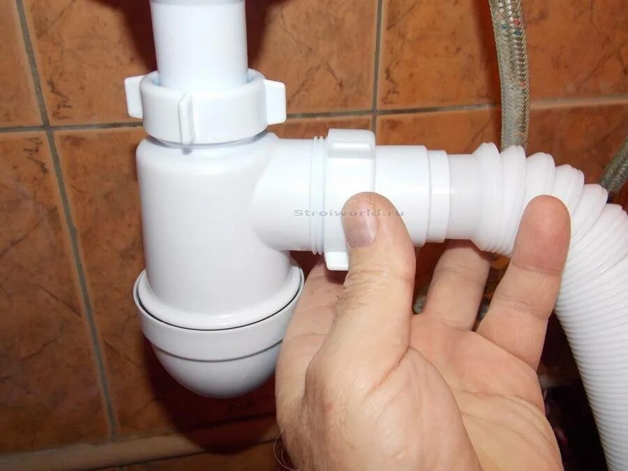 Сифон для раковины гранфест. Сифон с6155 сборка. Сборка колена под раковиной. Как вставить сифон. Км1vp сборка сифона.