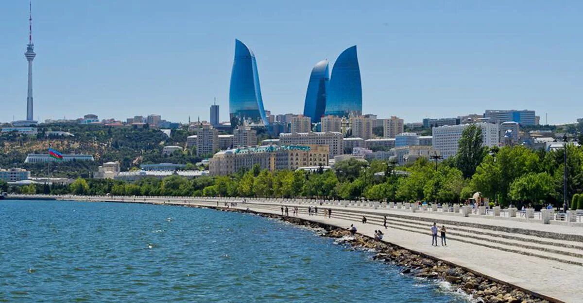 Пламенные башни баку. Баку фото. Sabah город азербайджан. Пламенные башни азербайджан. Баку в марте.