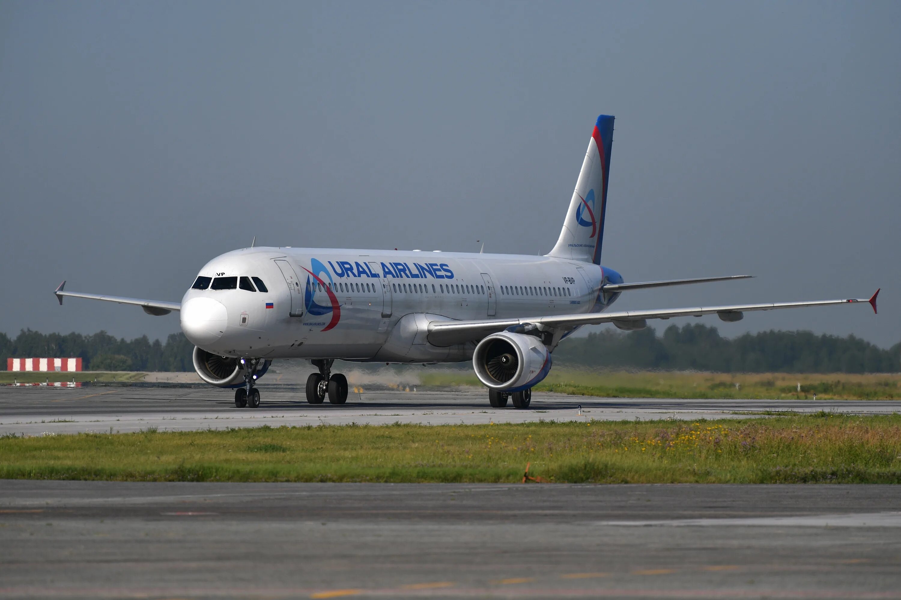 300. 321 (аэробус а321). Самолет эрбас 321. Аэробус а-321. Airbus a321 смартавиа.