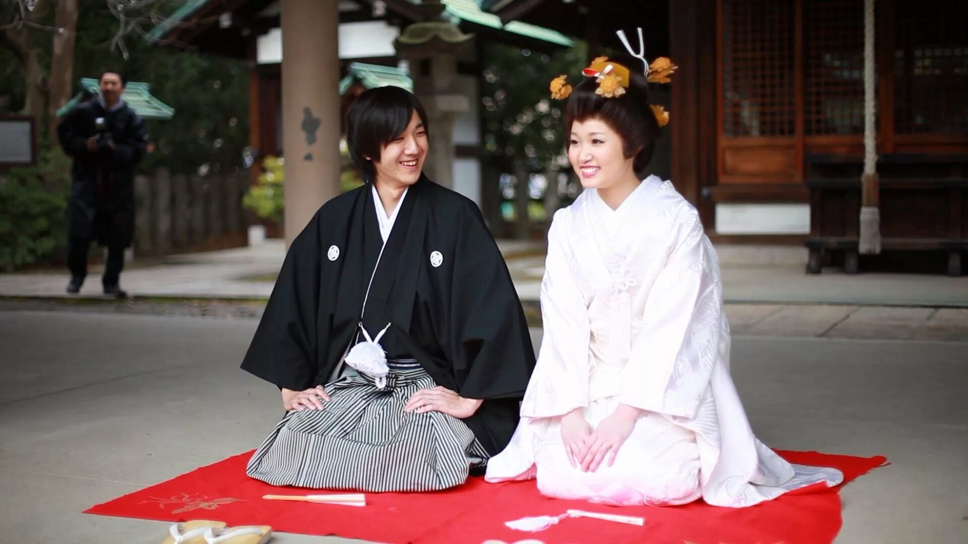 свадьба в японии традиции и обычаи. свадебная церемония в японии. церемония свадьбы синто япония. японская свадьба в синтоистском храме. свадьба в японии современная.