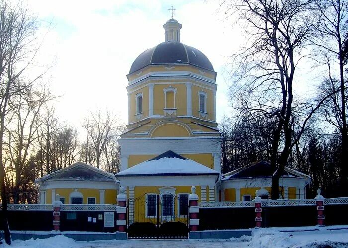 церковь ильи пророка в ильинском красногорский район. церковь александра невского в ильинском-усово. усадьба ильинское красногорский район. ильинское храм. ильинское храм.