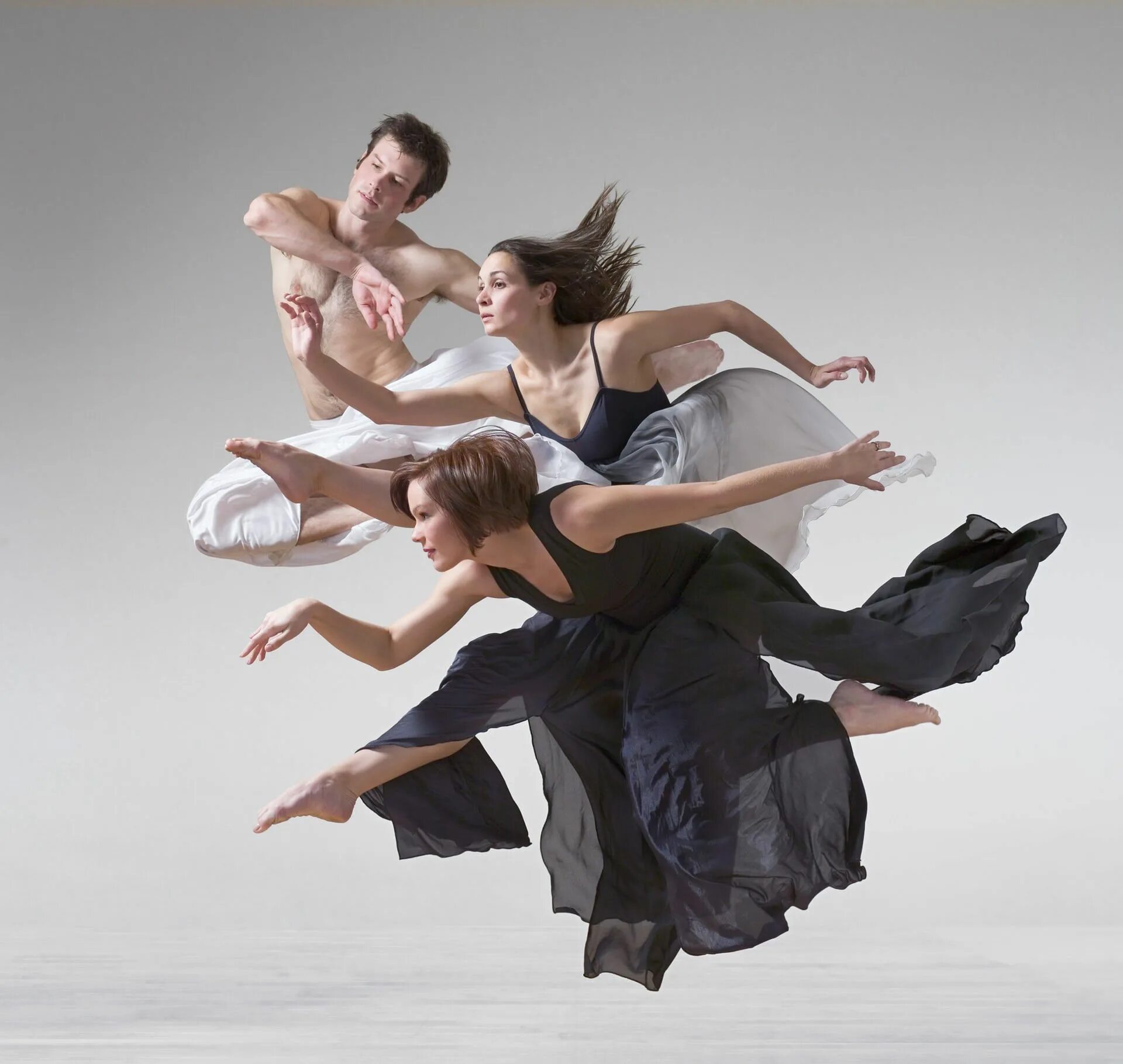 Нестандартные движения. Лоис Гринфилд фотограф. Луис Гринфилд балет. Lois Greenfield moving still. Современные танцы.