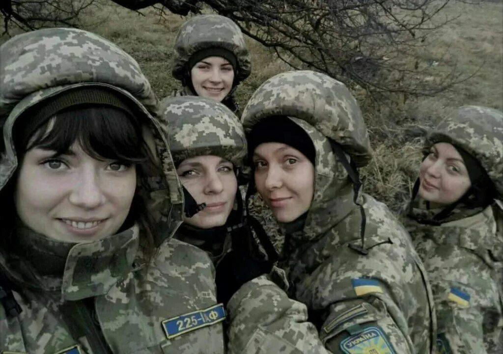Плен украинских девушек