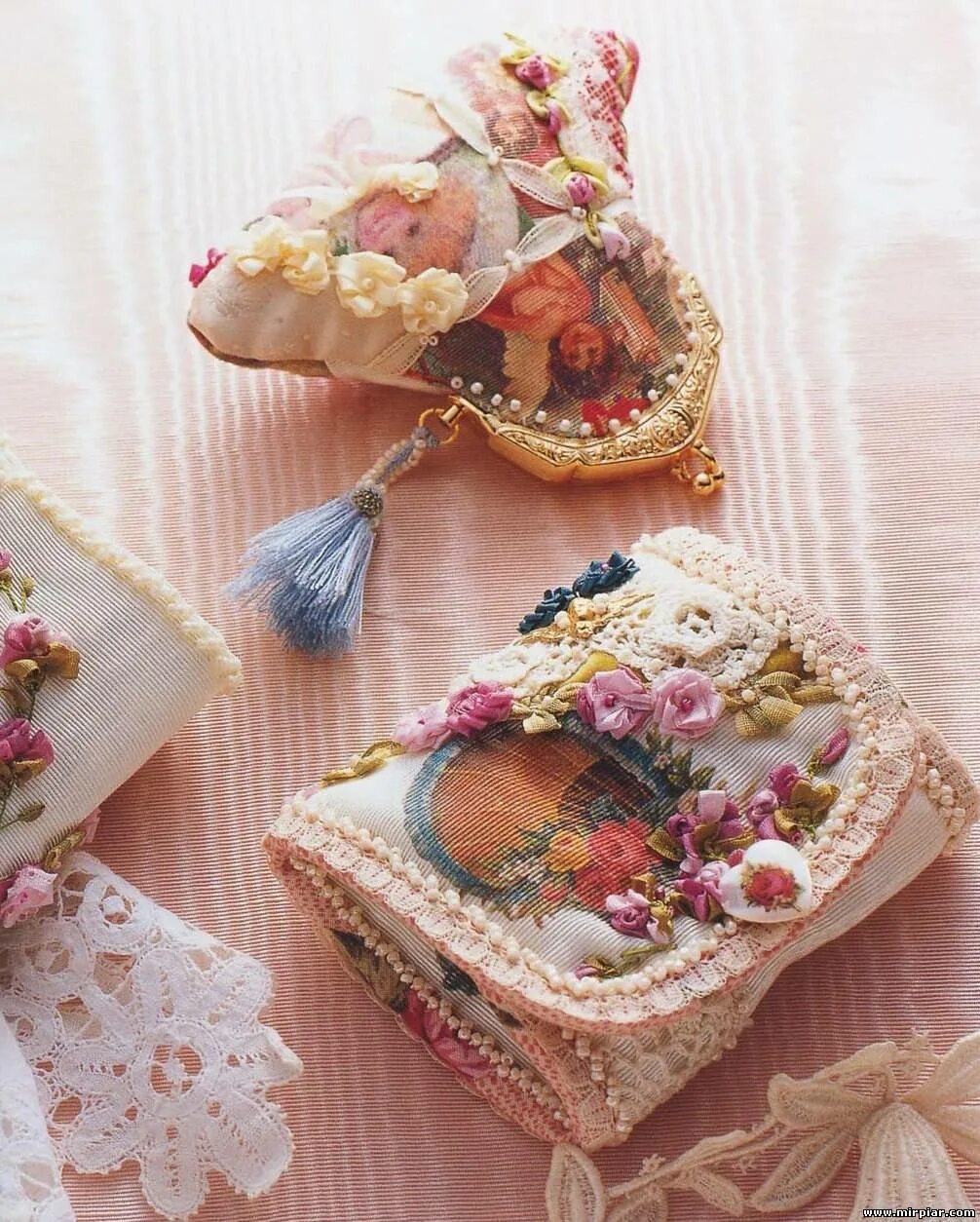 Креативный букет. Идеи ручной работы. Декор пуговицами. Крутые украшения. Идеи ручной работы.