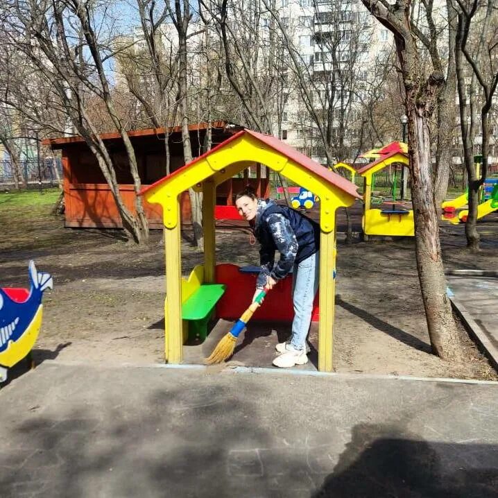 копейск ленина 3 детская площадка. лавочка в школе. детская площадка текст. срок службы детских игровых площадок во дворах. детская площадка текст.